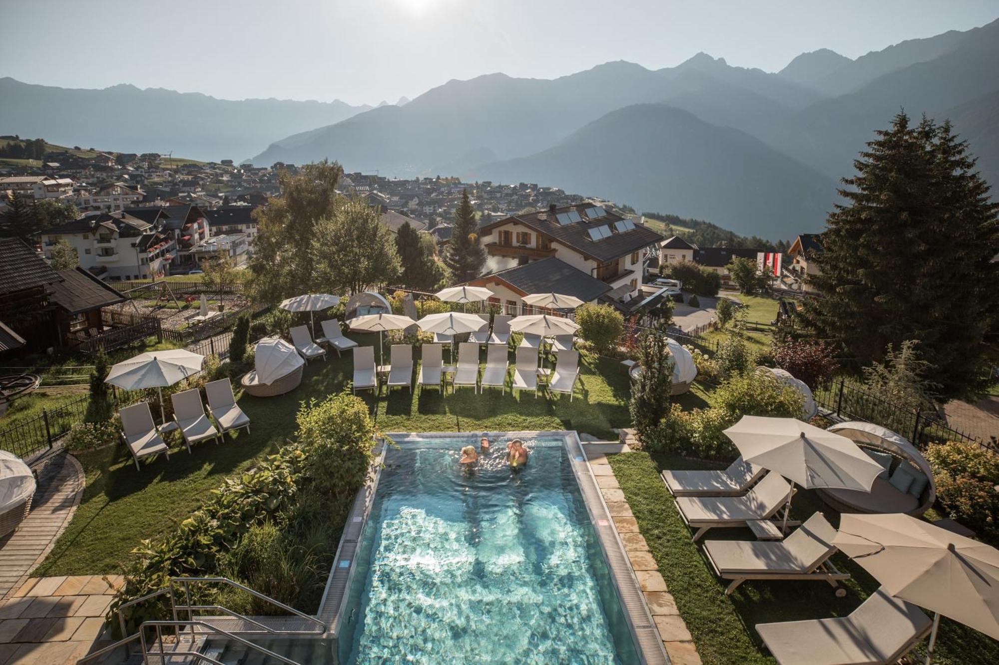 Schlosshotel Fiss Bagian luar foto