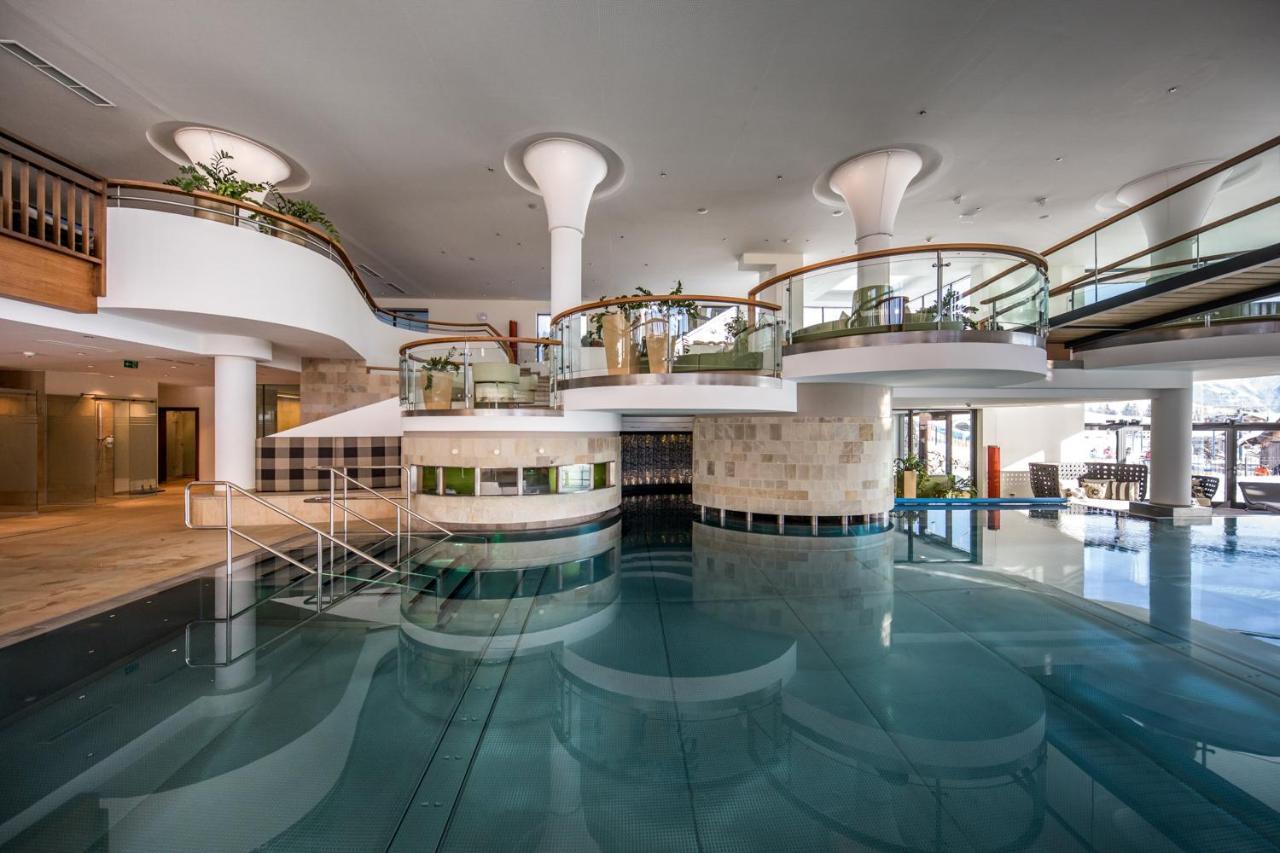 Schlosshotel Fiss Bagian luar foto